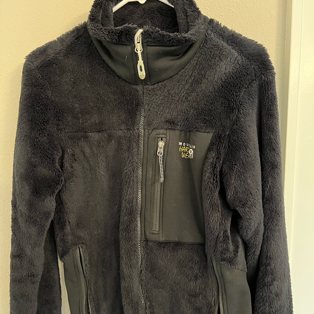 Black mountain hardware fleece jacket